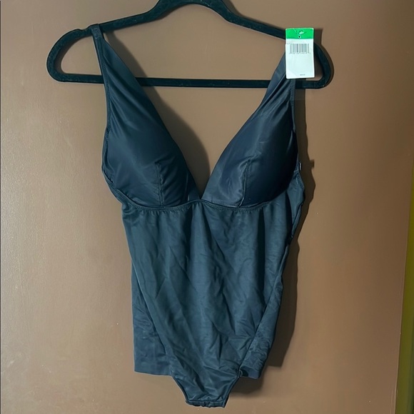 Maidenform Black One Piece Shaping Smoothing  Bodysuit - Picture 1 of 6